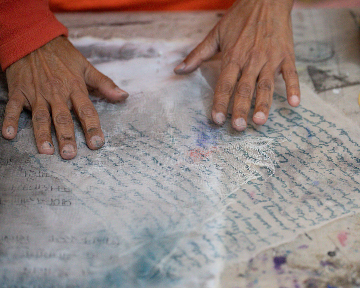 Drawing with Threads and Textiles
