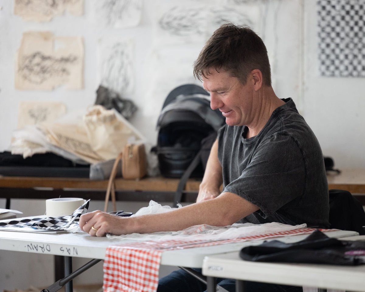 Drawing with Threads and Textiles