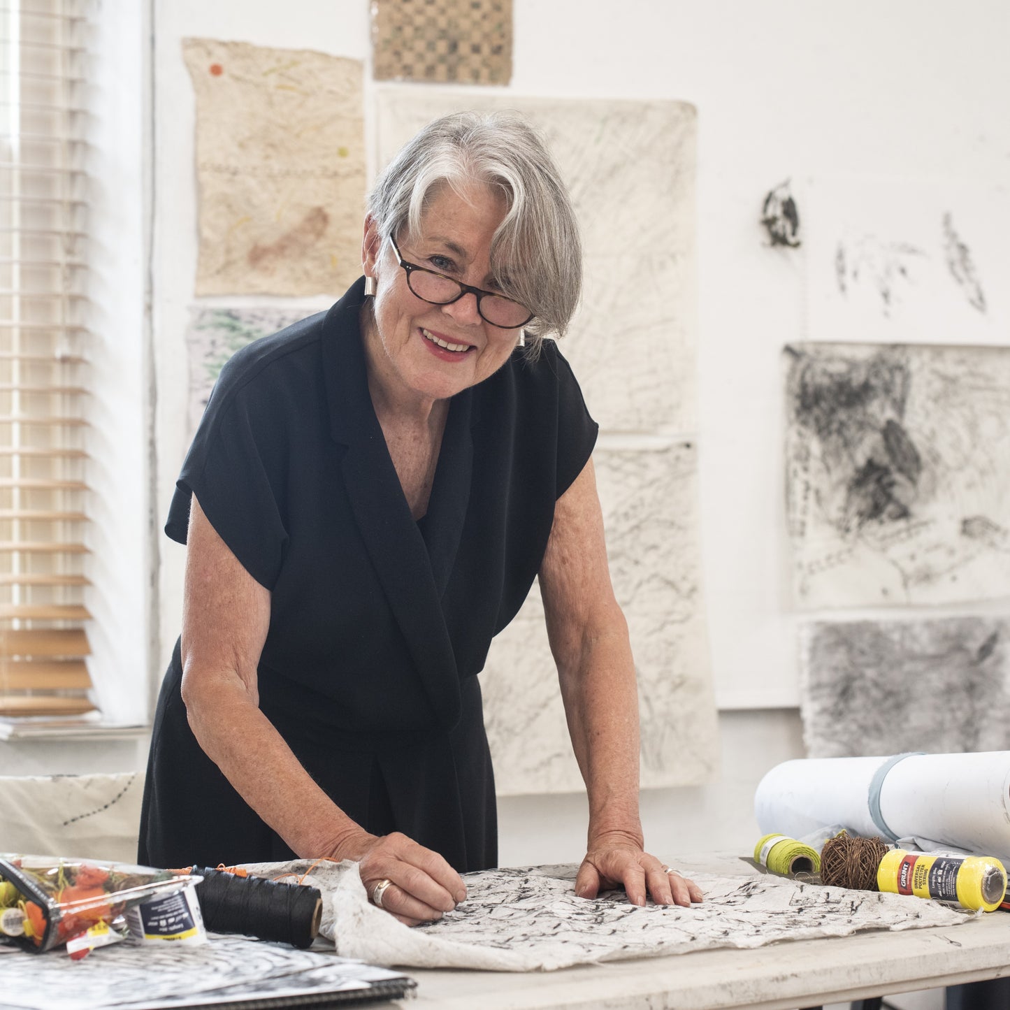 Drawing with Threads and Textiles